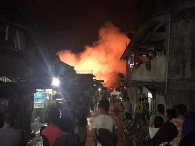 Ảnh: 500 tay súng IS tràn vào thành phố Philippines