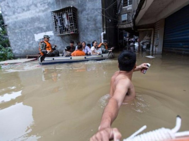 Lũ kinh hoàng, Trung Quốc sơ tán hàng trăm ngàn dân