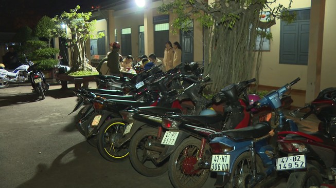 Kịp ngăn 100 thanh niên tụ tập tổ chức đua xe