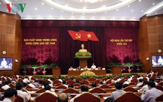 Trung ương bàn giải pháp chặn nạn 'chạy chức, chạy quyền'
