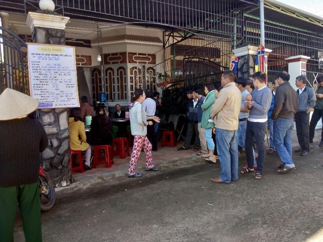 Cháu thua đá gà, chú bị giang hồ tới nhà đánh tử vong