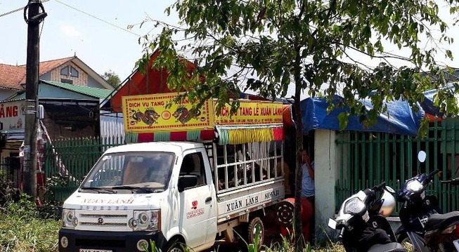 Thi thể người đàn ông không toàn vẹn sau tiếng nổ rền trời