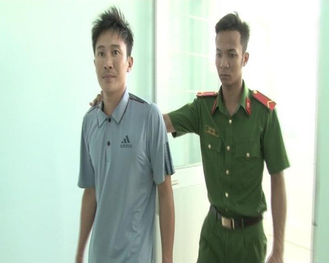 Đâm chết bạn nhậu vì đã bỏ về nhưng vẫn bị rượt đánh