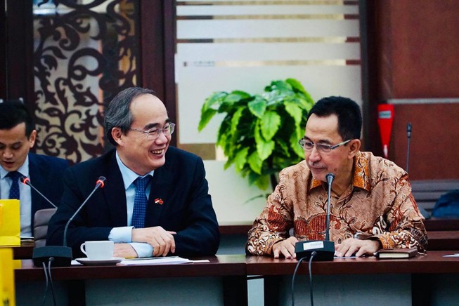 Đoàn lãnh đạo TP.HCM thăm, làm việc tại Indonesia và Singapore