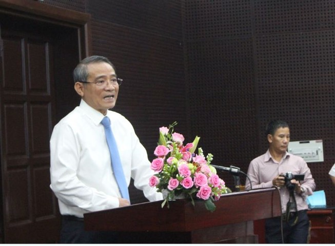 'Có tình trạng muốn thủ tục nhanh thì đưa 10 triệu'