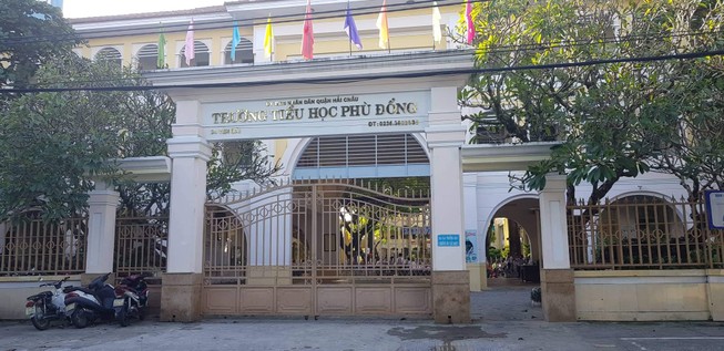Rơi từ tầng 2 xuống đất, 1 học sinh tiểu học nguy kịch