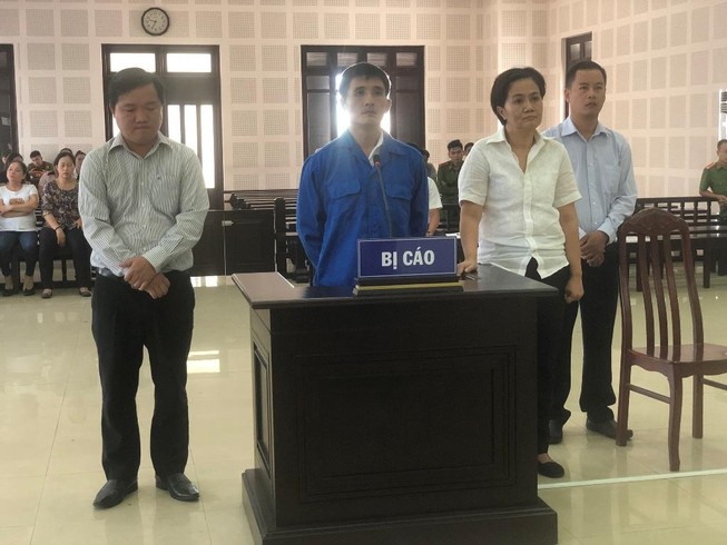 'Đại gia' hầu tòa vì kinh doanh bất động sản thua lỗ