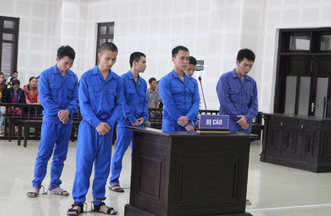 Bị đánh chấn thương sọ não vì đòi tiền thuê loa hát karaoke