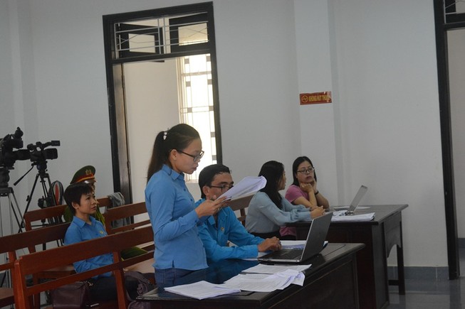 196 công nhân Đà Nẵng kiện công ty Hàn Quốc đòi tiền lương