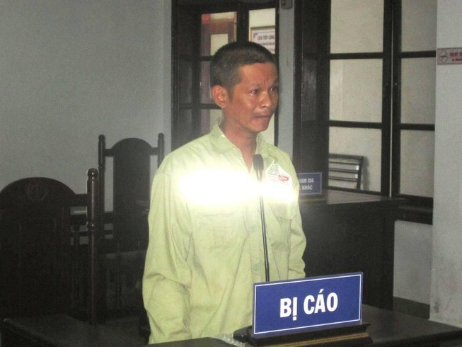 Trộm chưa tới 2 triệu vẫn lãnh 12 tháng tù