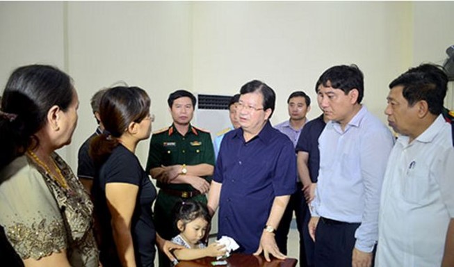 Phó Thủ tướng Trịnh Đình Dũng gặp động viên gia đình Đại tá Trần Quang Khải