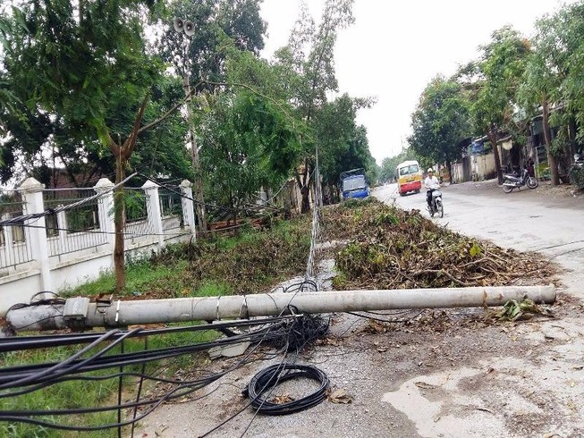 Bão số 2 làm 8 người chết, 2 thuyền viên đang mất tích