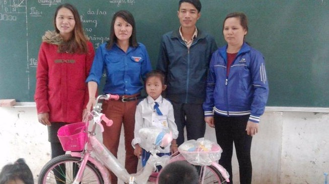 Nữ Bí thư Đoàn trả lại 500 triệu đồng cho chủ tiệm vàng