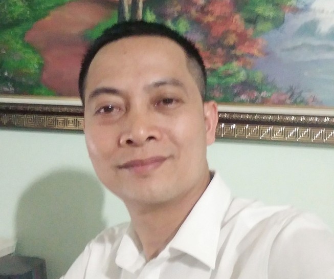 Thơ 'thưởng Tết' của thầy giáo: 'Rơm rớm nỗi niềm'