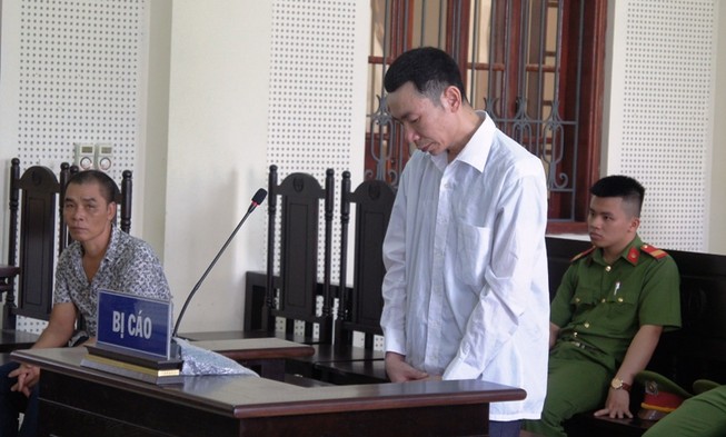 Sát hại bạn xong lên giường nằm nói: 'Tau chịu chết'