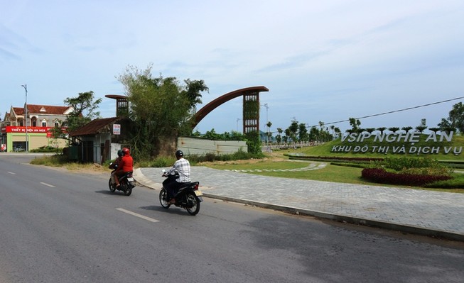 Vụ bị nghỉ việc do không bàn giao đất: Huyện đã rút công văn