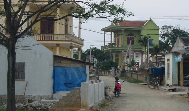 Động đất ở Hà Tĩnh, nhà cửa rung lắc mạnh sau 2 tiếng nổ