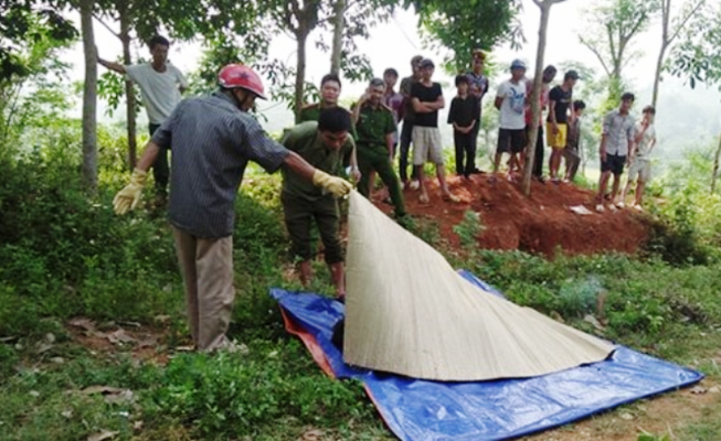 Thanh niên tử vong ở bìa rừng nghi do sốc ma túy