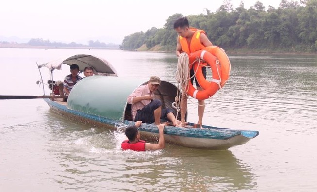 Đã tìm thấy thi thể cả 3 học sinh đuối nước trên sông Lam