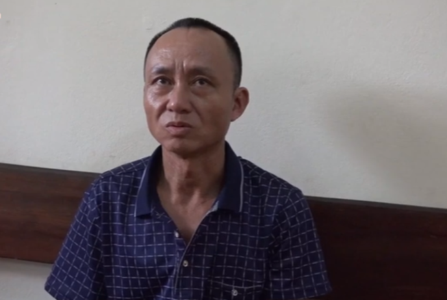 Tạm giam 3 người đàn ông đốt ong lấy mật gây cháy rừng