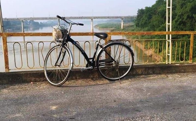 Tìm nữ cử nhân nghi gieo mình xuống sông Lam