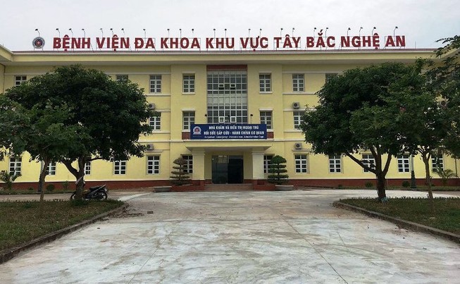 2 bé song sinh tử vong sau tiêm vaccine, chưa dám cho mẹ biết