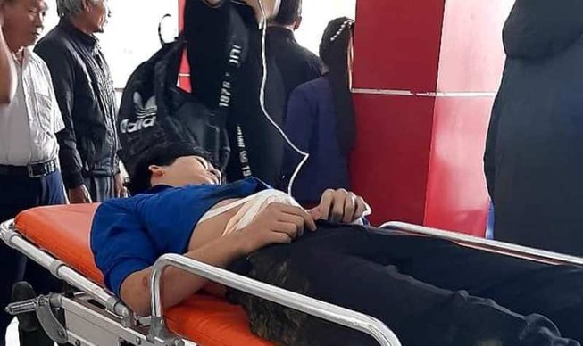 Học sinh 16 tuổi bị đâm trọng thương trên đường đạp xe về nhà