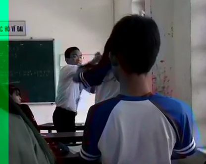 Thầy trò đánh nhau túi bụi trong lớp học