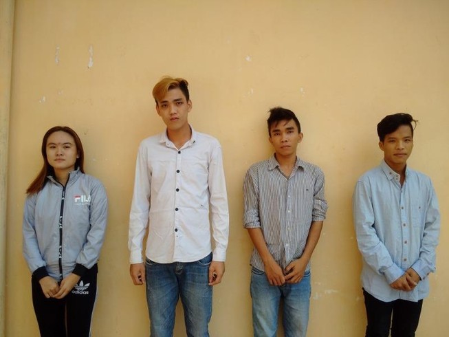 Bắt nhóm 9X mua bán trái phép chất ma túy ở An Giang