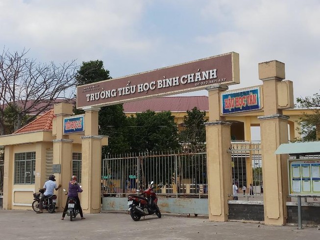 Vụ cô giáo quỳ: Biểu quyết khai trừ Đảng Võ Hòa Thuận