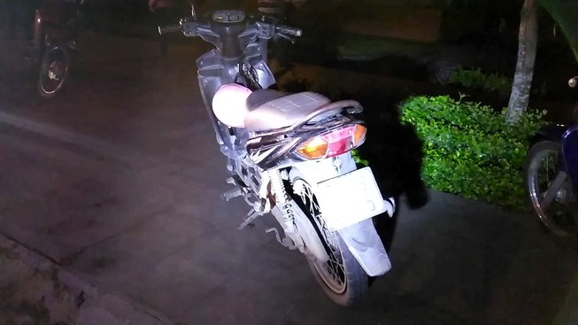 Bỏ xe trên cầu Rạch Miễu, nam thanh niên lao mình xuống dưới