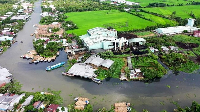 Đến nay chưa có kết luận vụ ô nhiễm nguồn nước sông Cái Nước Đục ở Hậu Giang, ảnh CHÂU ANH