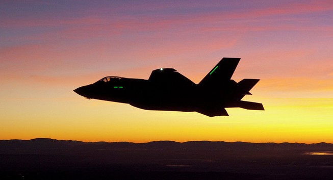 Singapore dùng chiến đấu cơ F-35 thay phi đội 'về hưu' F-16