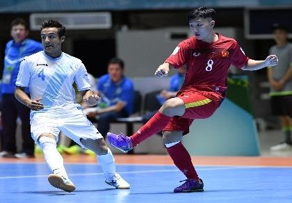 HLV Bruno: 'Quên trận thắng Guatemala đi, hãy nghĩ đến Paraguay'