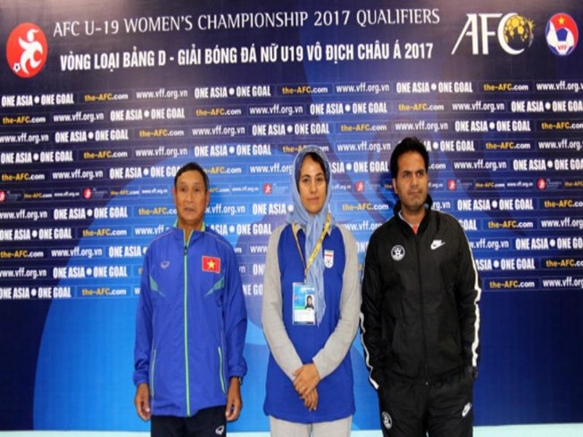 U-19 nữ Việt Nam noi gương đồng nghiệp nam