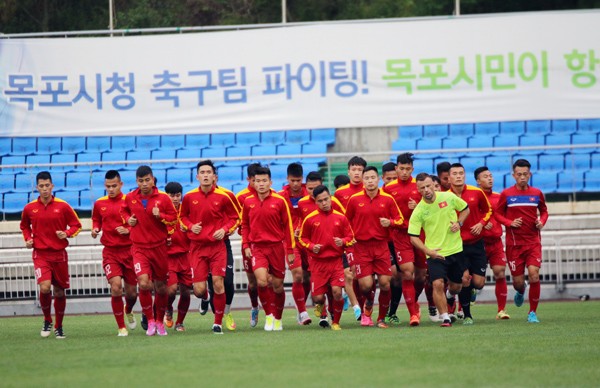 U-20 Việt Nam "luyện công" trên đất Hàn Quốc