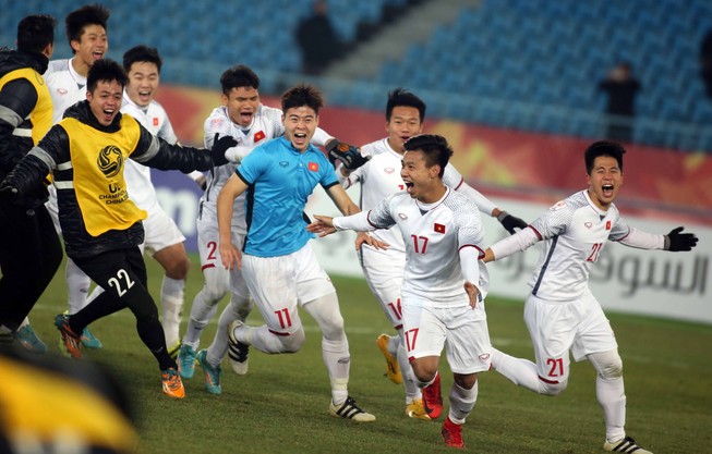 Phá sản đề xuất cầu thủ U-23 chơi V-League 2018
