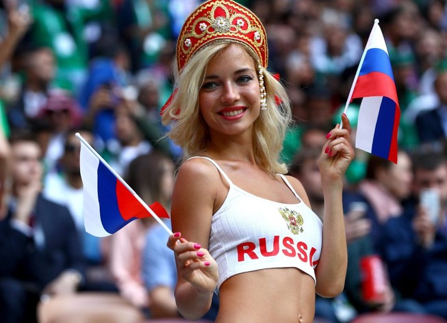Hotgirl World Cup của Nga là một ngôi sao phim khiêu dâm