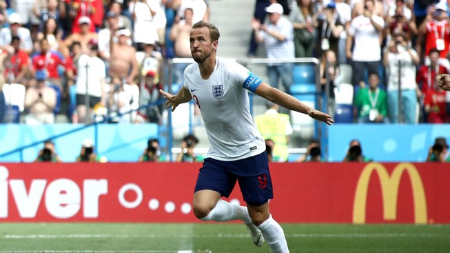 HLV Southgate nói gì sau khi Harry Kane ghi cú hat trick?