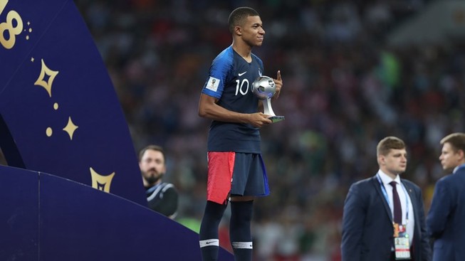 Trẻ xuất sắc nhất World Cup, Mbappe sẽ là Ronaldo tiếp theo