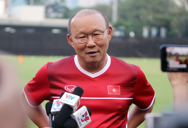 HLV Park Hang-seo: 'Đá thắng, sao lại chê?'