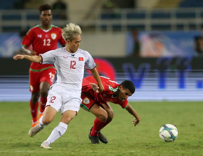 Văn Toàn không buồn nhưng bị áp lực trước AFF Cup
