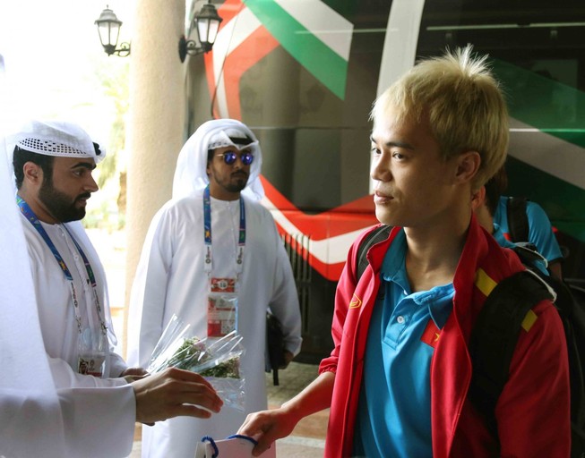 Thầy trò ông Park Hang-seo đến Al Ain chờ 'tử chiến' Yemen