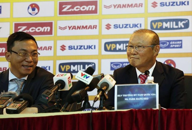 Đổi lịch V-League vì thầy trò ông Park đá vòng loại World Cup