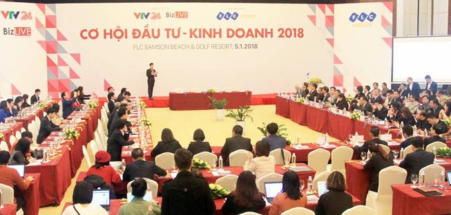 Làm sân bay: tư nhân mất 18 tháng, nhà nước 20 năm!