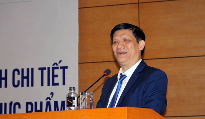 Chấm dứt '1 chiếc bánh sô-cô-la cõng 13 giấy phép'