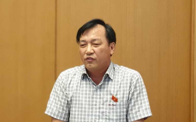Phân cấp, phân quyền nhưng vẫn phải hỏi lên trên