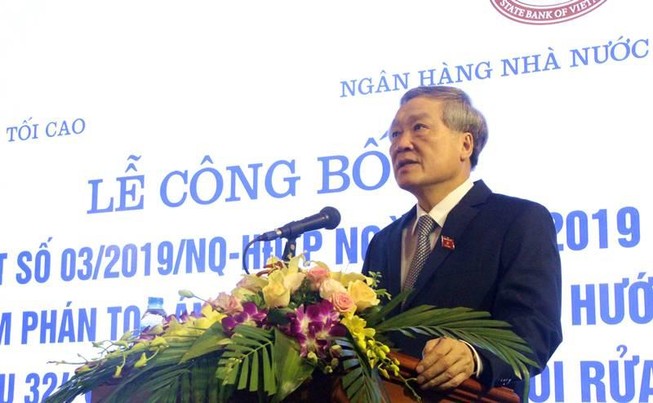 Lương chỉ 8 triệu, đưa vợ 10 tỉ: Vợ phạm tội rửa tiền