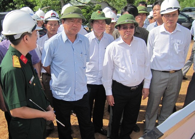 Bộ trưởng Đinh La Thăng dọa sẽ thay Vụ trưởng nếu nương tay với nhà thầu
