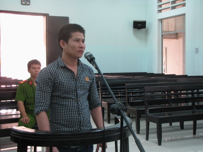 Người bị thương, kẻ đi tù vì… 2 con vịt